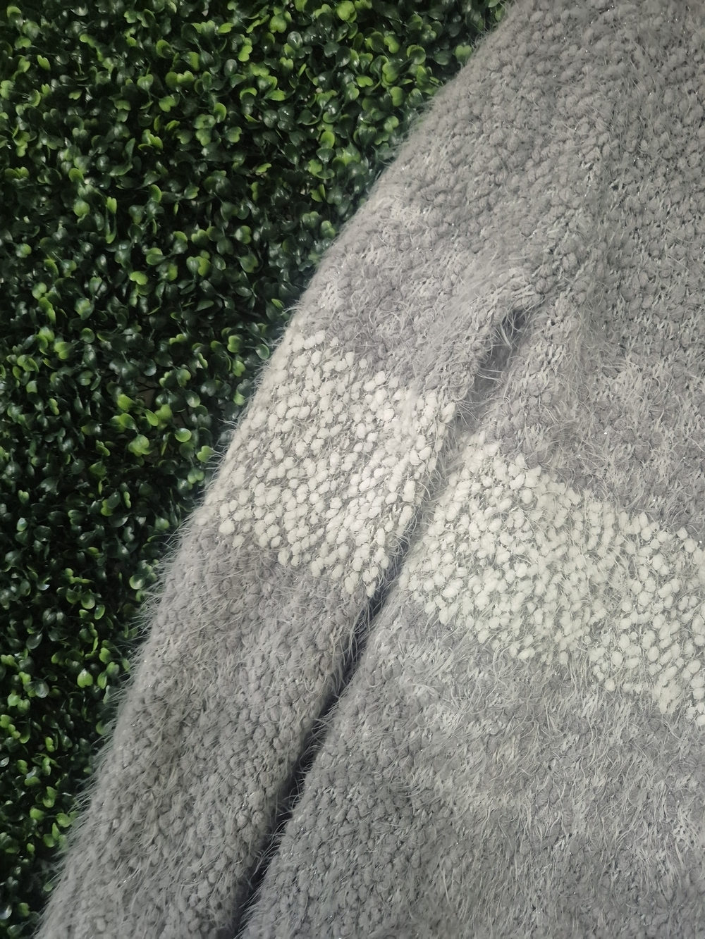 Jasmine & Ginger Gray and Light Gray Fuzzy Crewneck Sweater - Picture 5 of 6